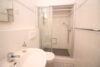 Exklusive 5 Zimmer im Erdgeschoss m. großer Terrasse - Gäste WC mit Dusche