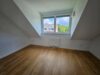 SOFORT FREI! Reihenmittelhaus (4,5 Zi.) mit Vollbad, G-WC, Garten und Terrasse - Schlafzimmer 3